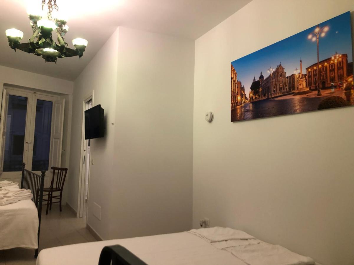 Garibaldi 94- Intera Casa A 2 Passi Dal Duomo Villa Catania Bagian luar foto