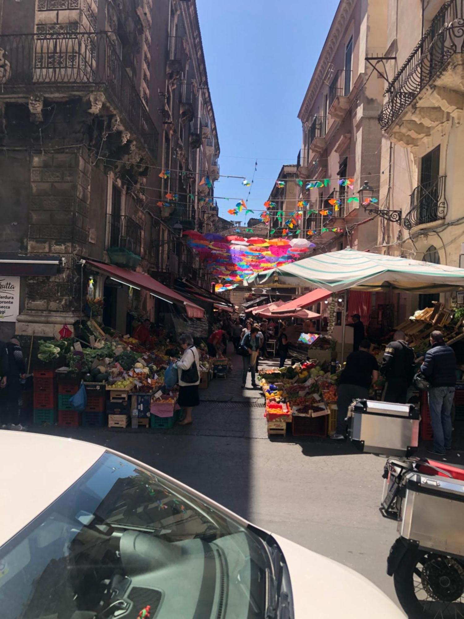 Garibaldi 94- Intera Casa A 2 Passi Dal Duomo Villa Catania Bagian luar foto